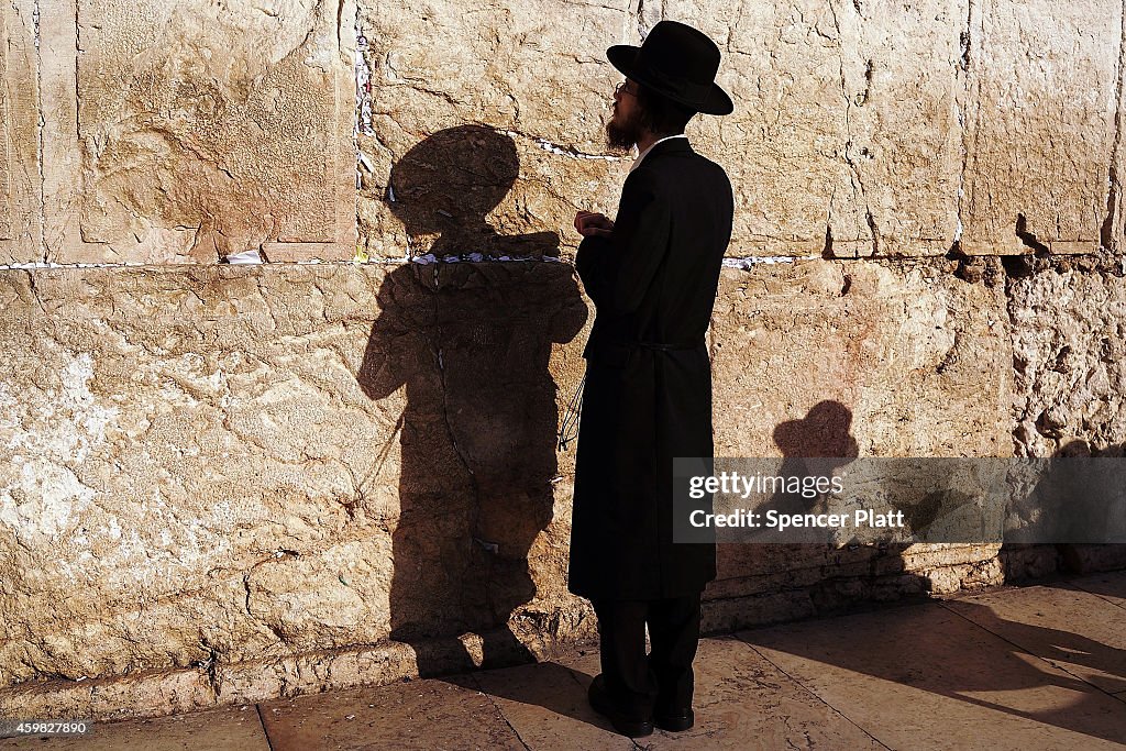 Jerusalem: Tensions And Rituals In A Divided City