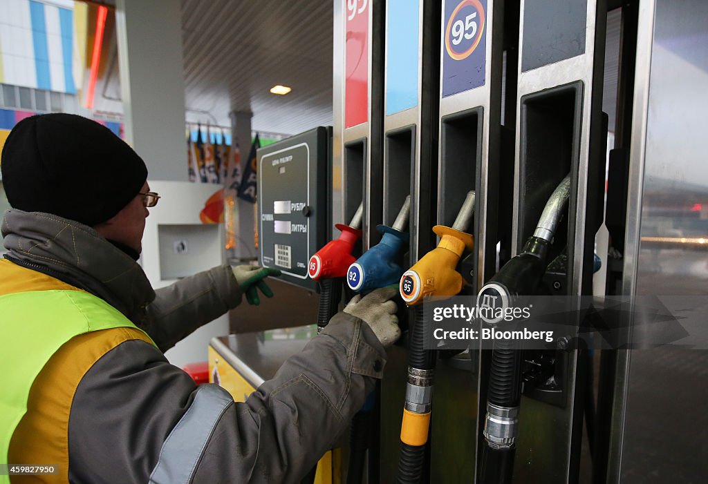 Fuel Prices At Russian Gas Stations As Oil Price Drops