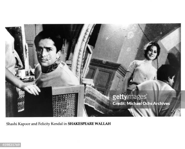Actor Shashi Kapoor and Felicity Kendal on set of the movie " Shakespeare-Wallah " , circa 1965.