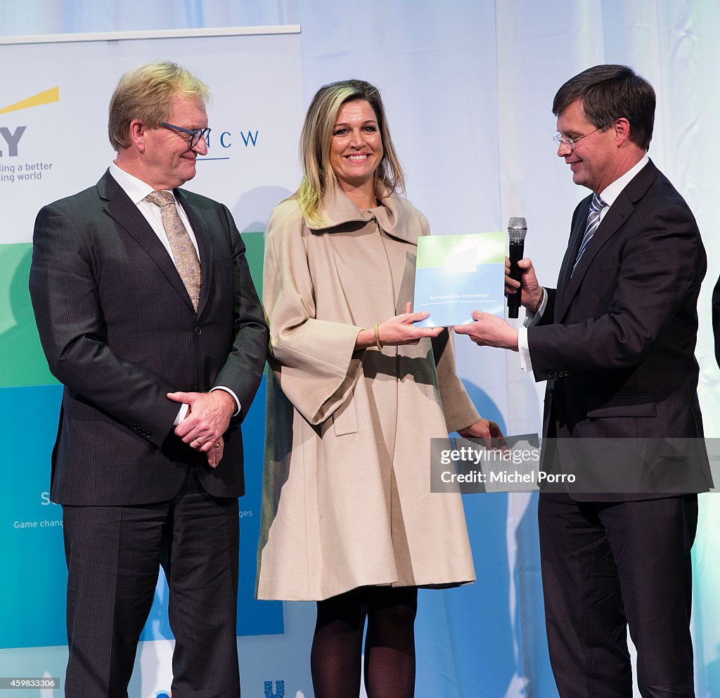 Queen Maxima Of The Netherlands Receives Dutch Sustainable Growth Report
