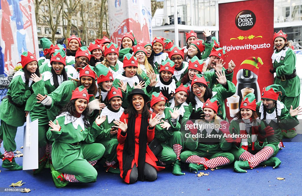 Rosario Dawson Spreads Holiday Cheer At Bryant Park