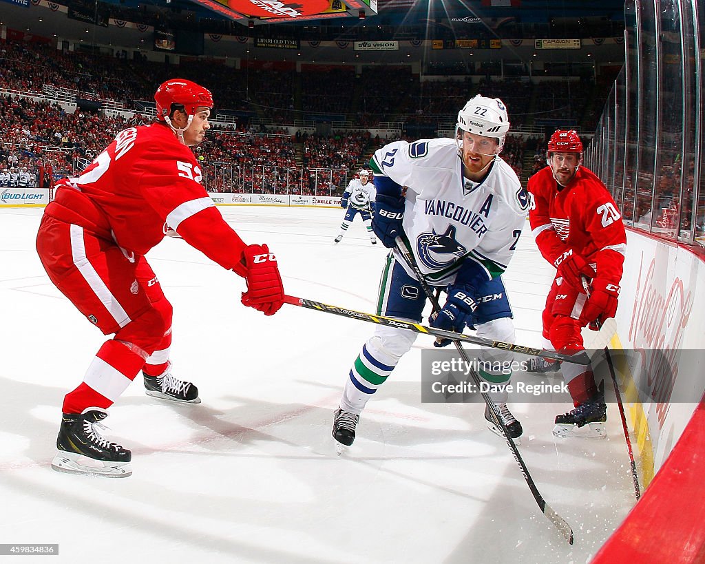 Vancouver Canucks v Detroit Red Wings