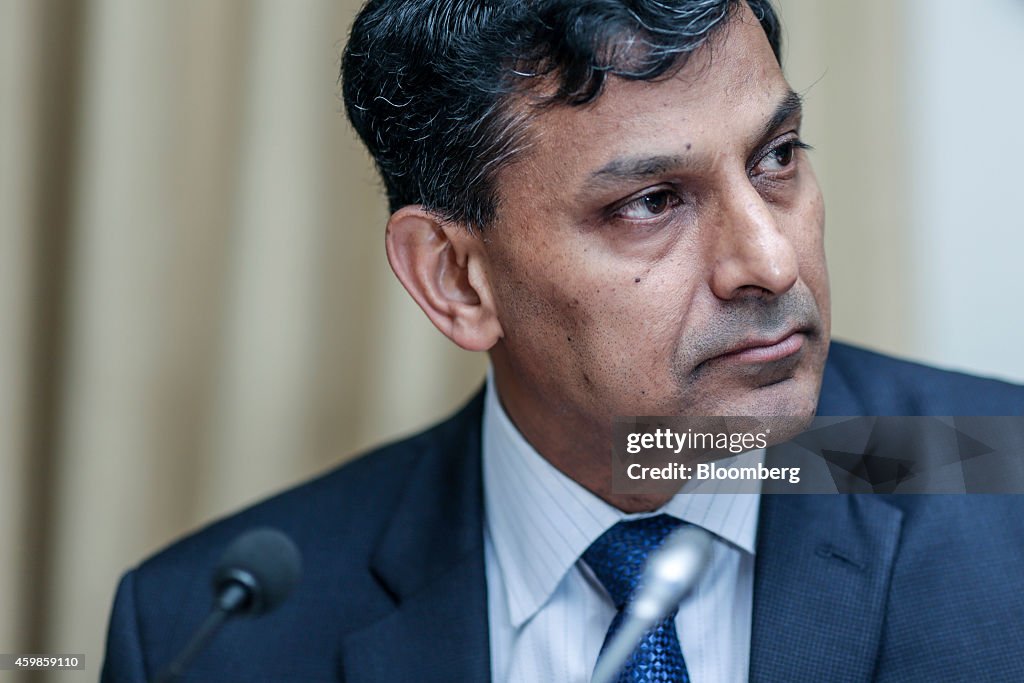 Reserve Bank of India Governor Rajan Unveils Interest-Rate Decision And Images Of Market Reactions