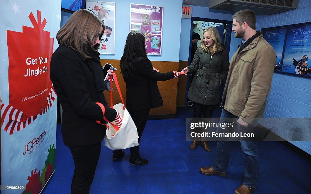 KKansas City Families Enjoy Free Ice Skating And Skate Rentals On JC Penney During #Giving Tuesday