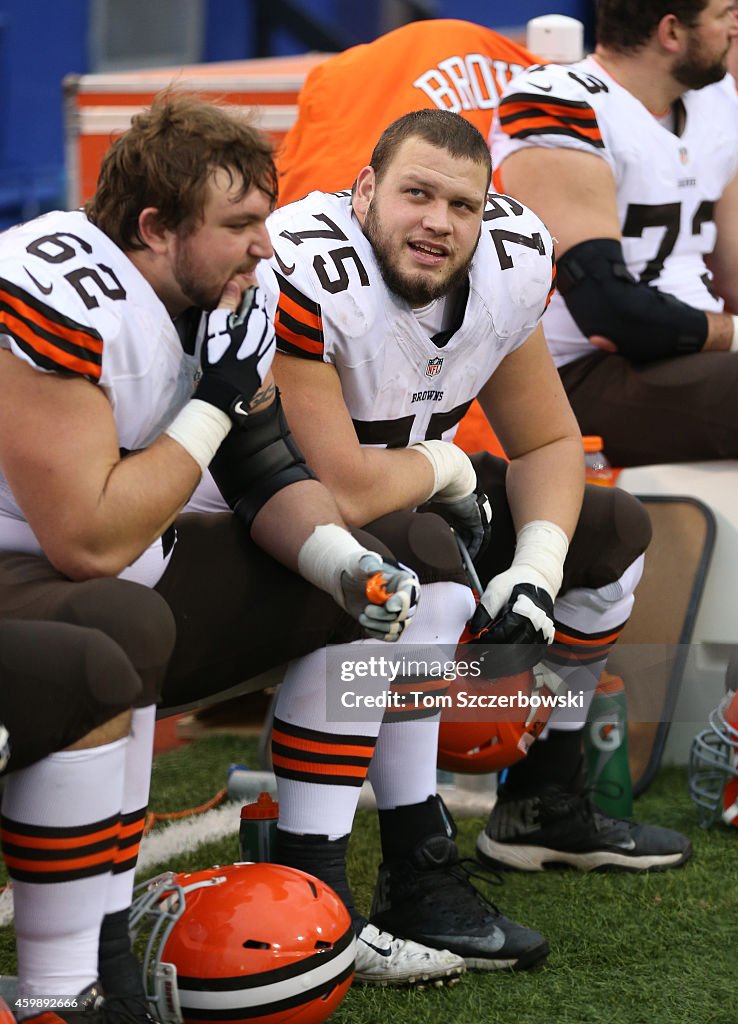 Cleveland Browns v Buffalo Bills