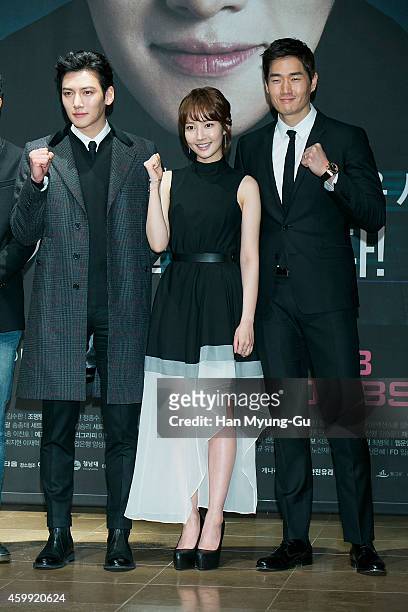 South Korean actors Ji Chang-Wook, Park Min-Young and Yoo Ji-Tae attend the press conference of KBS Drama "Healer" at the Raum on December 4, 2014 in...