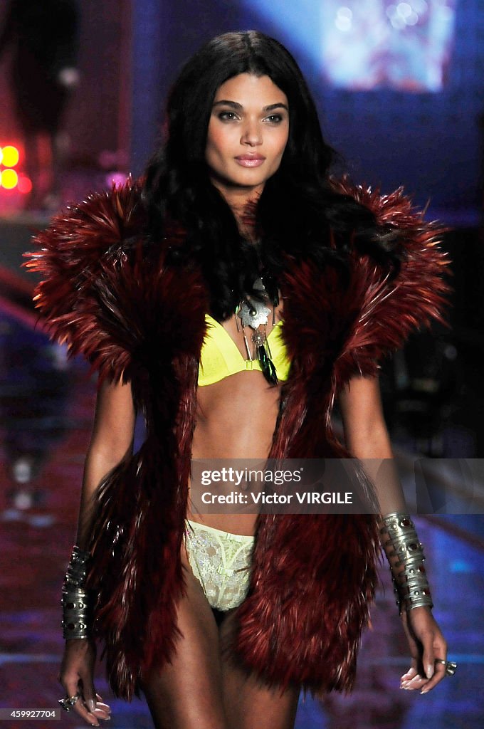 2014 Victoria's Secret Fashion Show