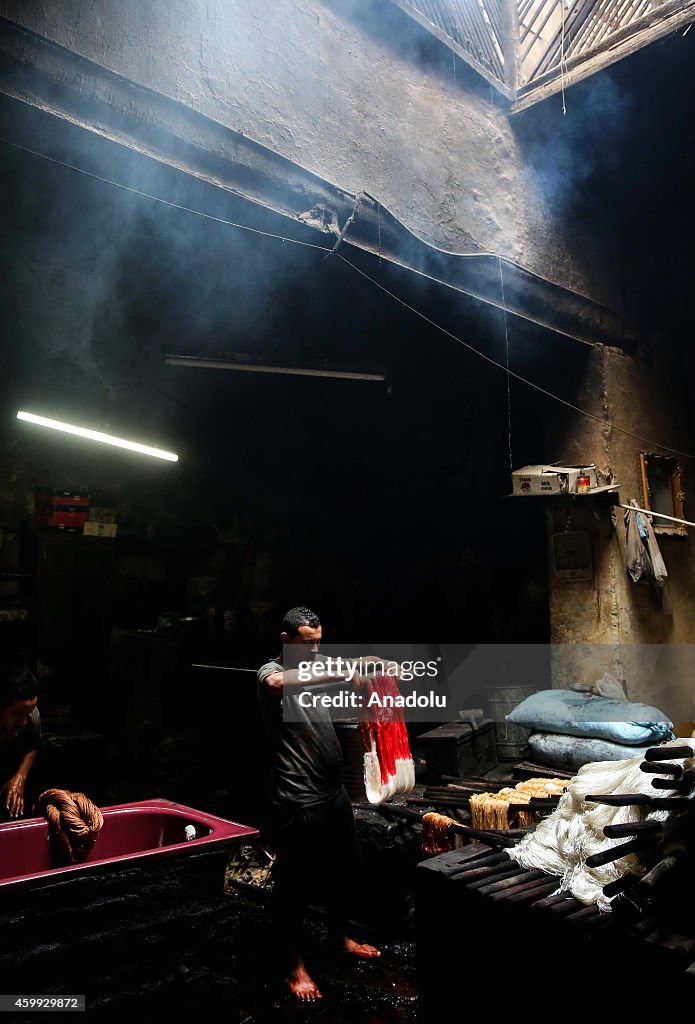 Natural Dyeing with Madder Root in Cairo