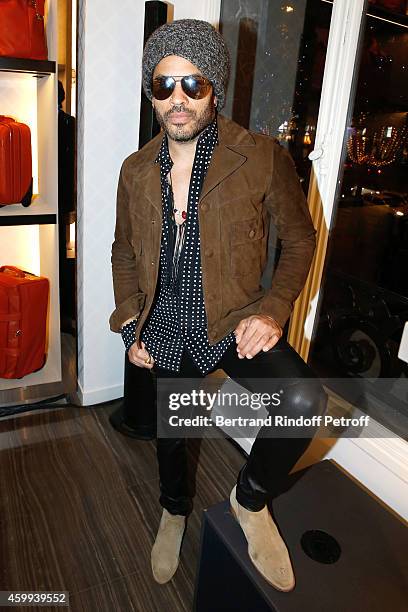 Singer Lenny Kravitz attends Longchamp Elysees "Lights On Party" Boutique Launch on December 4, 2014 in Paris, France.