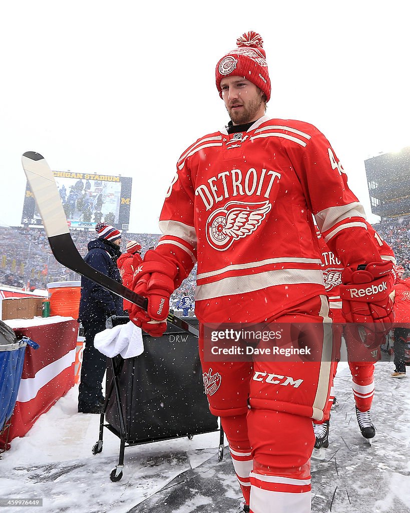 2014 Bridgestone NHL Winter Classic - Toronto Maple Leafs v Detroit Red Wings