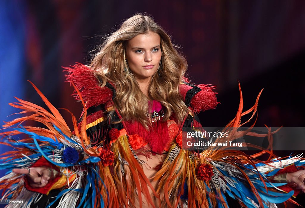 2014 Victoria's Secret Fashion Show - Runway