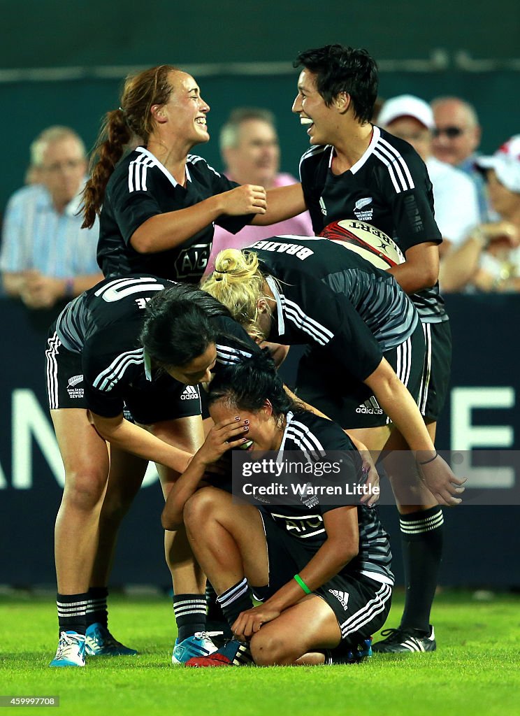 Emirates Dubai Rugby Sevens: IRB Women's Sevens World Series Cup Final - Day One