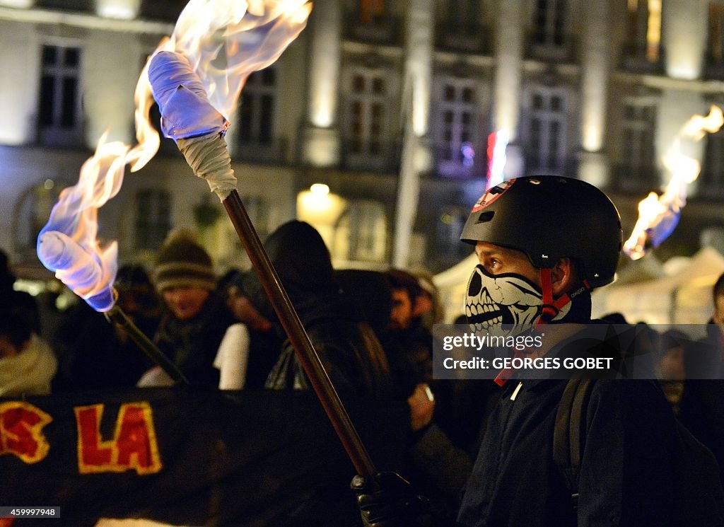 FRANCE-ENVIRONMENT-POLICE-DEMO-DAM