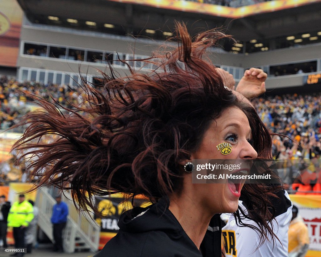 Outback Bowl - Iowa v LSU