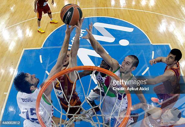 Mirza Begic, #15 of Laboral Kutxa Vitoria in action during the 2014-2015 Turkish Airlines Euroleague Basketball Regular Season Date 8 game between...