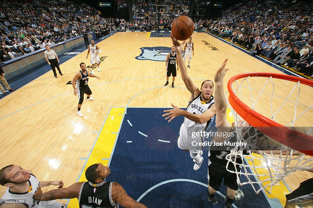 San Antonio Spurs v Memphis Grizzlies