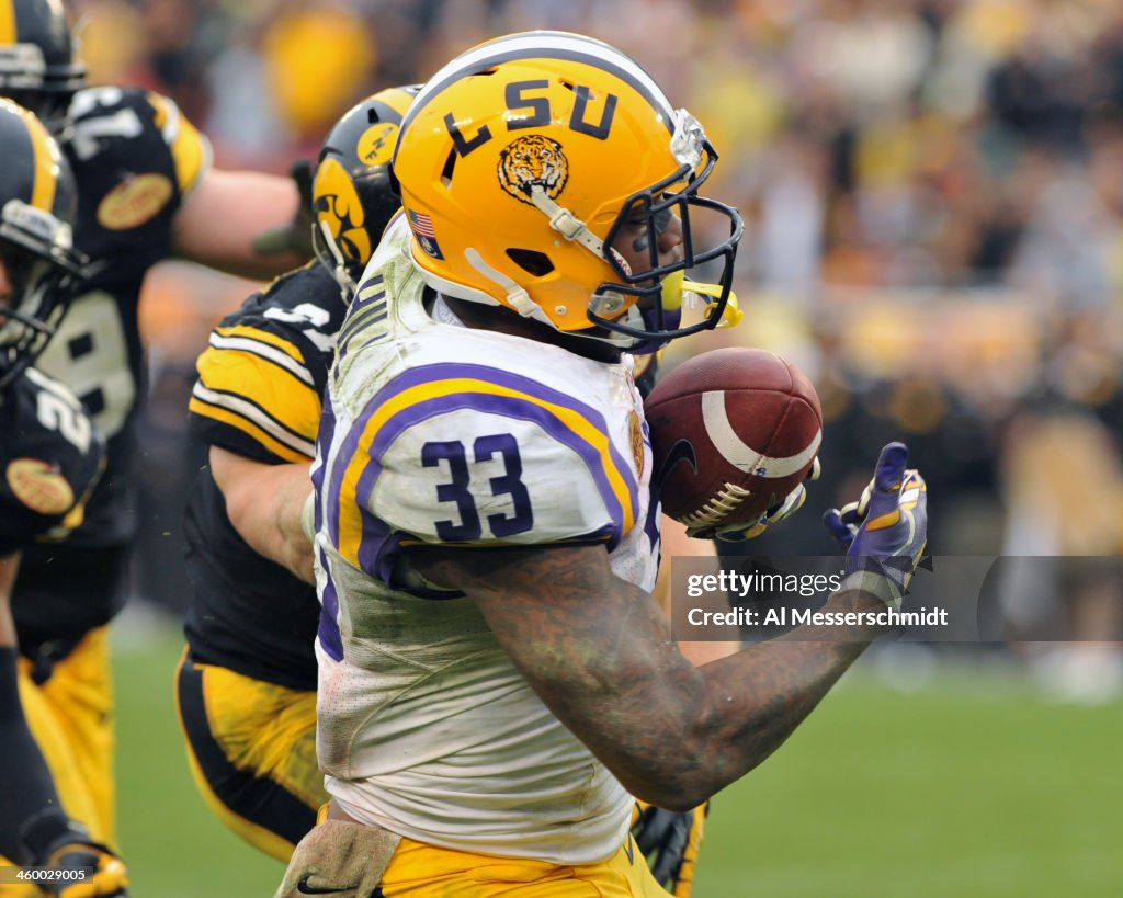 Outback Bowl - Iowa v LSU