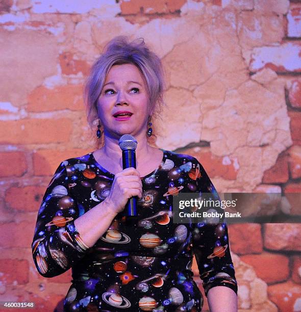 Caroline Rhea Hit 43 Caroline Rhea Performs At I Play America Stock Photos, High-Res ...