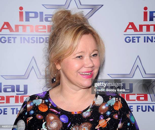 43 Caroline Rhea Performs At I Play America Stock Photos, High-Res ...