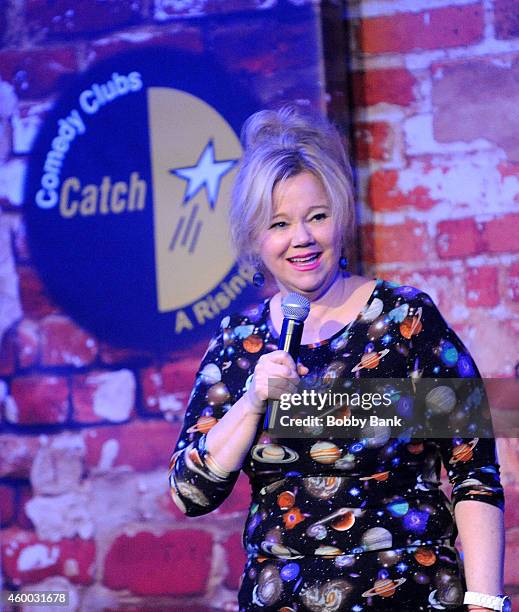 Caroline Rhea Hit Caroline Rhea Show Photos and Premium High Res Pictures - Getty Images