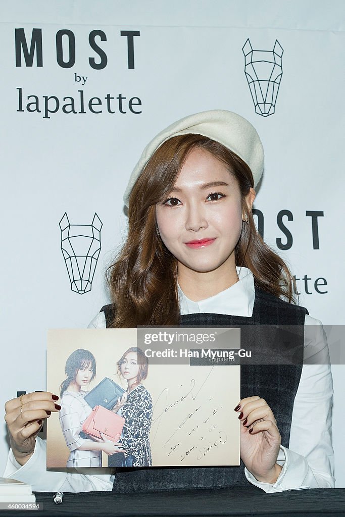 Jessica Autograph Session For "Lapalette" In Seoul