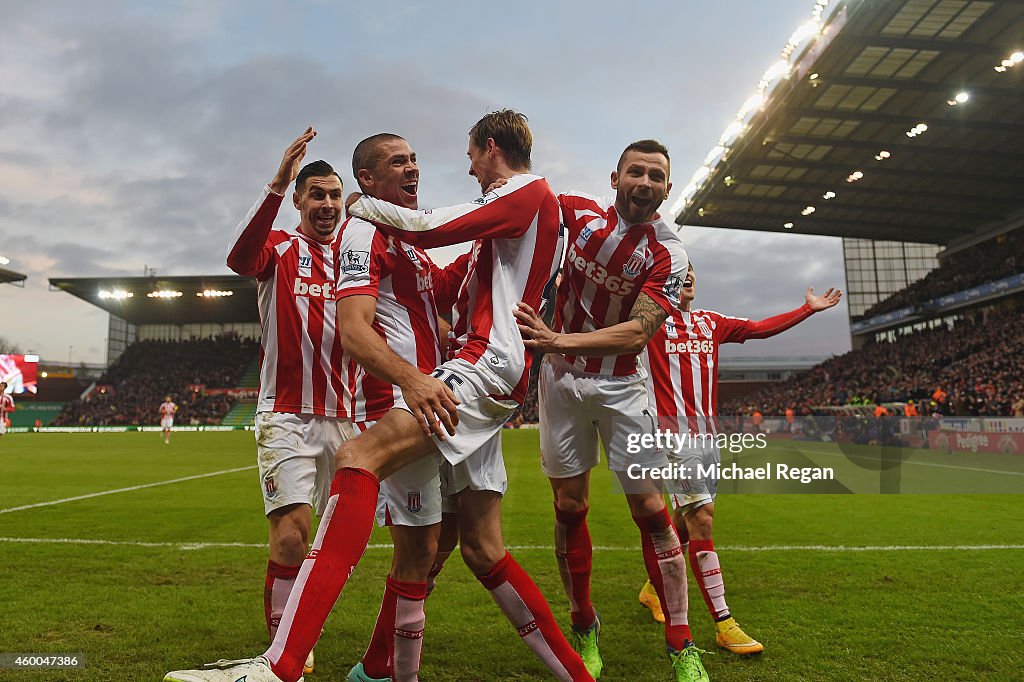 Stoke City v Arsenal - Premier League