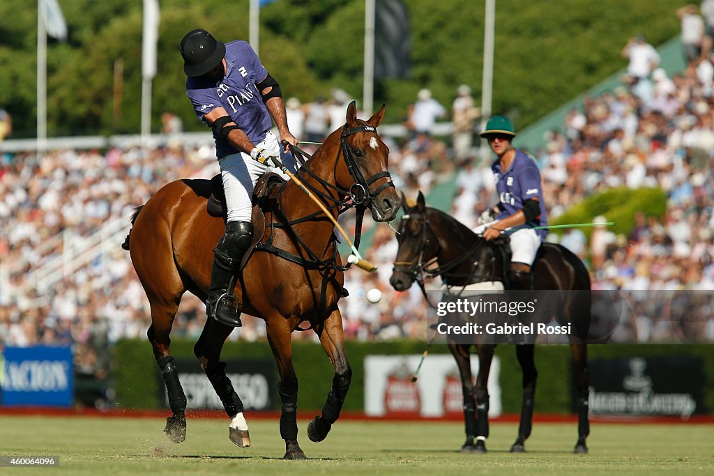 La Dolfina v Ellerstina - 121th Argentine Polo Open Championship