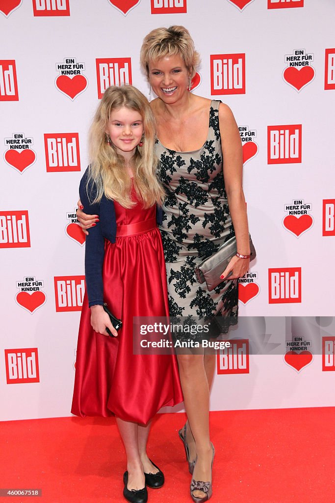 Ein Herz Fuer Kinder Gala 2014 - Red Carpet Arrivals