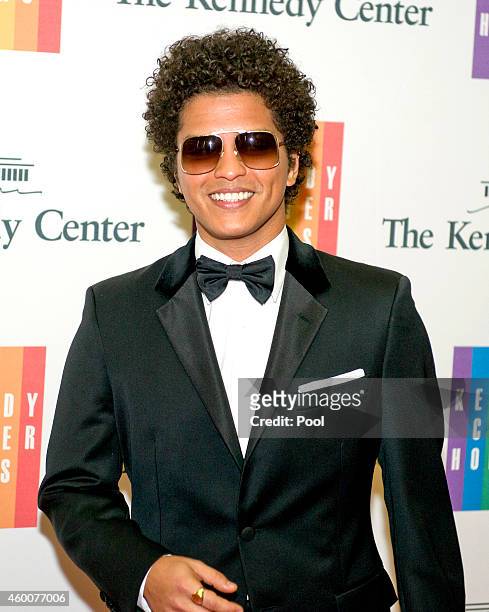 Bruno Mars attends the 2014 Kennedy Center Honors Gala Dinner at the U.S. Department of State on December 6, 2014 in Washington, D.C.