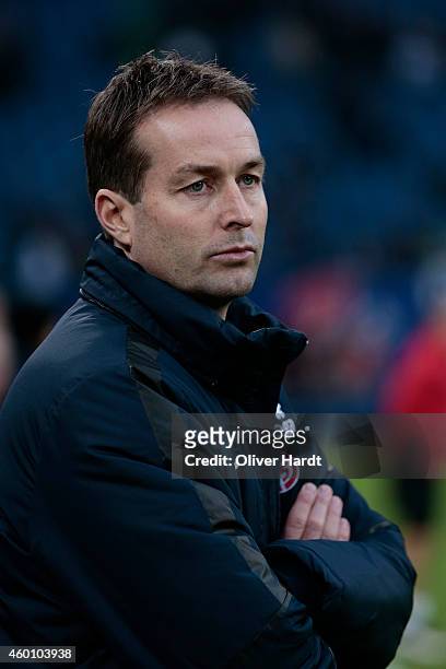 Head coach Kasper Hjulmand of Mainz looks on prior to the First Bundesliga match between Hamburger SV and 1. FSV Mainz 05 at Imtech Arena on December...