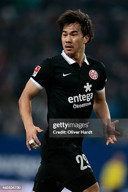 Shinji Okazaki of Mainz in action during the First Bundesliga match between Hamburger SV and 1. FSV Mainz 05 at Imtech Arena on December 7, 2014 in...