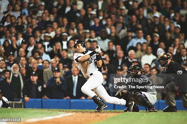 2001 World 258 Derek Jeter 2001 World Series Photos & High Res Pictures - Getty Images