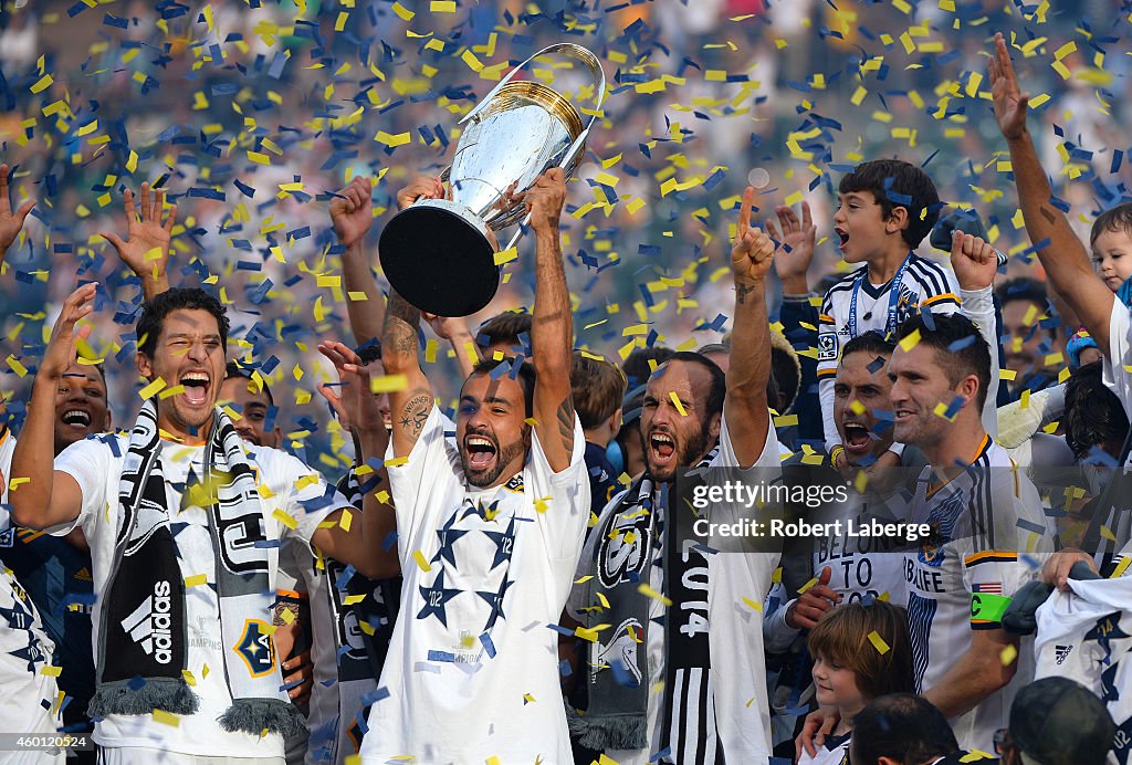 2014 MLS Cup - New England Revolution v Los Angeles Galaxy