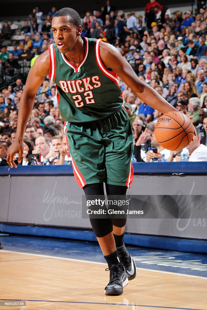 Milwaukee Bucks v Dallas Mavericks