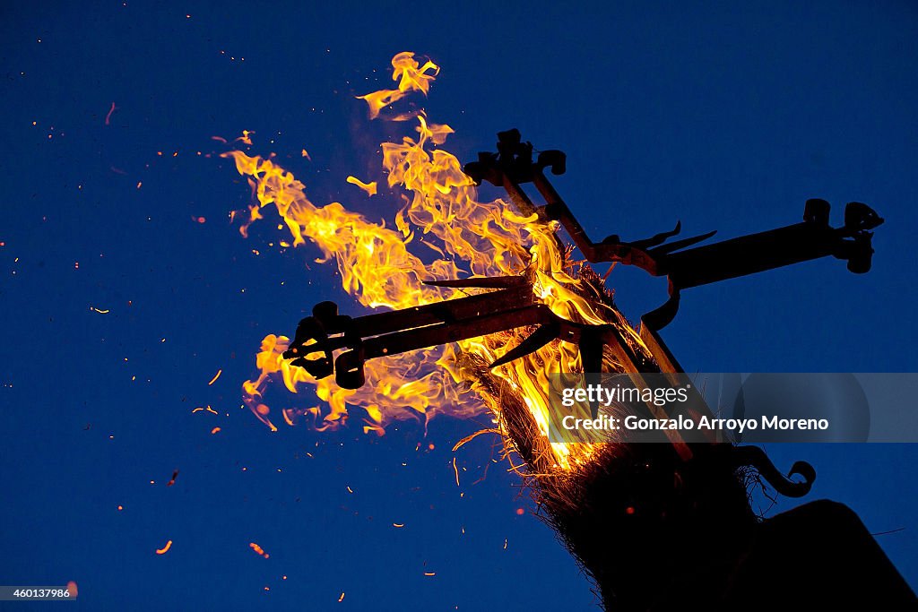 Los Escobazos Festival In Jarandilla De La Vera