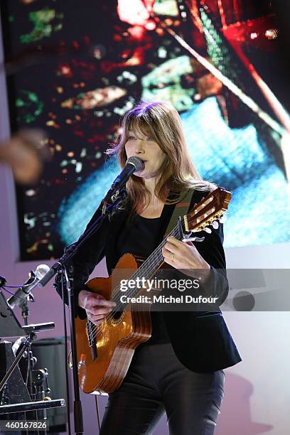 Carla Bruni Sarkozy attends the AIDES' Party At Palais D'Iena In Paris on December 8, 2014 in Paris, France.