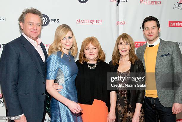 Hugh Bonneville, Laura Carmichael, Lesley Nicol, Phyllis Logan and Robert James-Collier attend the 'Downton Abbey' season five photo call at...