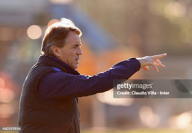 Head coach Roberto Mancini during an FC Internazionale Training Session at Appiano Gentile on December 09, 2014 in Como, Italy.