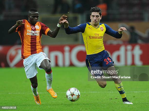 Hector Bellerin of Arsenal takes on Bruma of Galatasaray during the UEFA Champions League match between Galatasaray and Arsenal at the Turk Telekom...