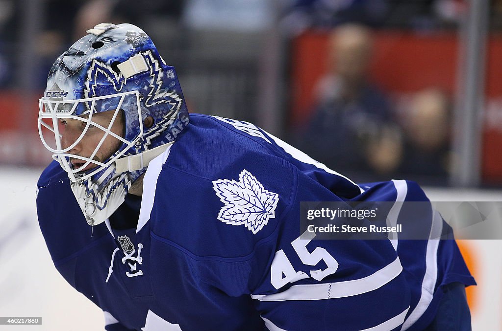 Toronto Maple Leafs play the Calgary Flames