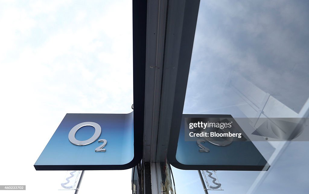 O2 And EE Mobile Phone Stores As BT Group Plc Mulls Takeover