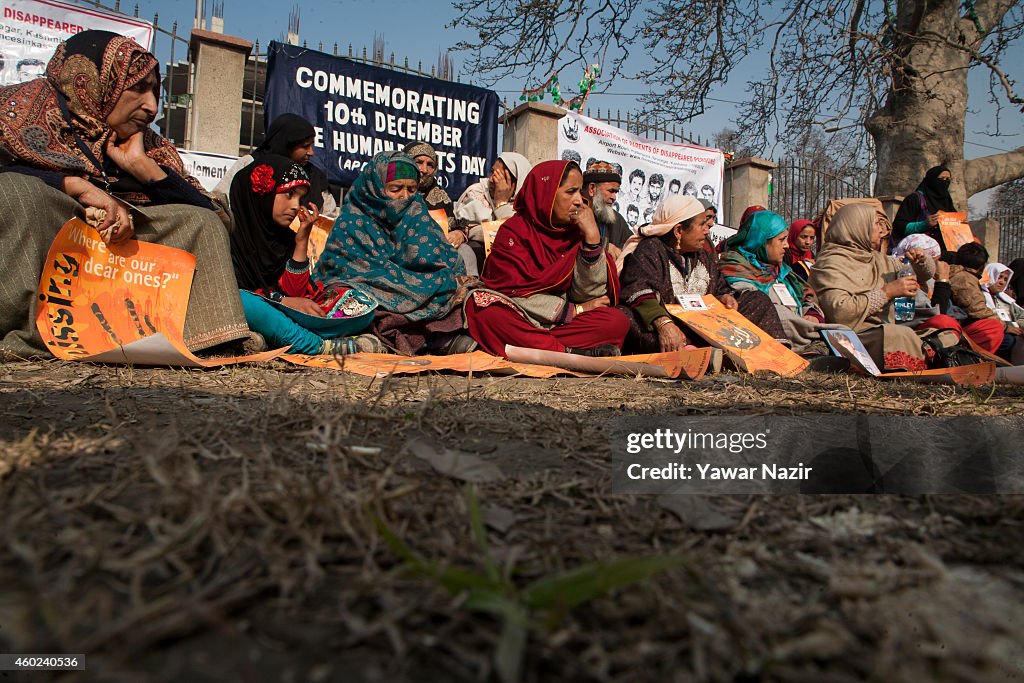 Demonstrations Held in Kashmir Against Human Rights Violations