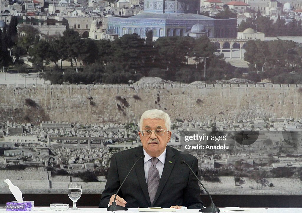 Palestinian President Abbas meets with PLO members in Ramallah