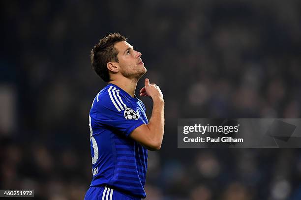 Cesar Azpilicueta of Chelsea gestures prior to kickoff during the UEFA Champions League group G match between Chelsea and Sporting Clube de Portugal...