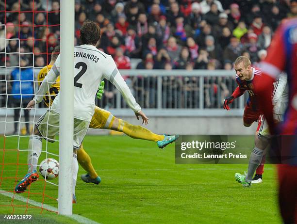 Sebastian Rode Sebastian Rode Photos and Premium High Res Pictures - Getty Images