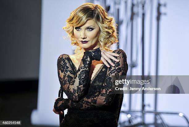Jennifer Nettles behind the scenes of her photo shoot for her Broadway debut as Roxie Hart In "Chicago" on December 10, 2014 in New York City.