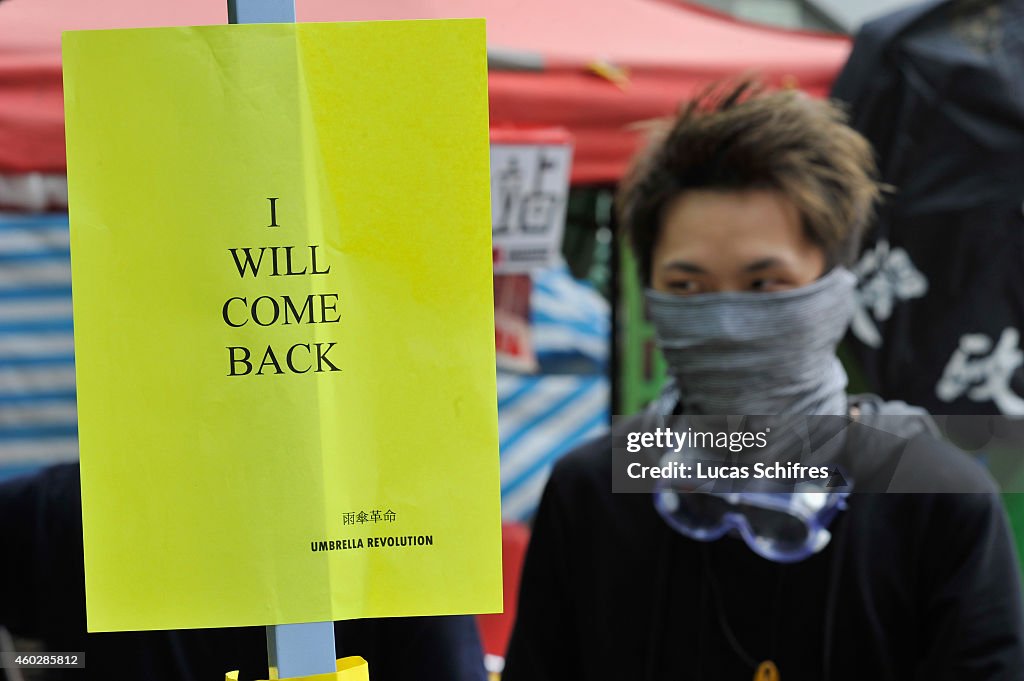 Authorities Move In To Clear Away Remaining Hong Kong Protest Sites