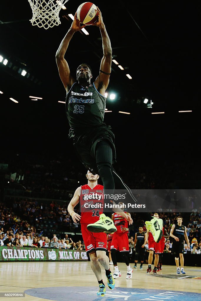 NBL Rd 10 - New Zealand v Perth