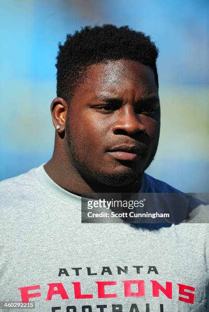 Sean Weatherspoon of the Atlanta Falcons warms up before the game against the Carolina Panthers at Bank of America Stadium on November 3, 2013 in...