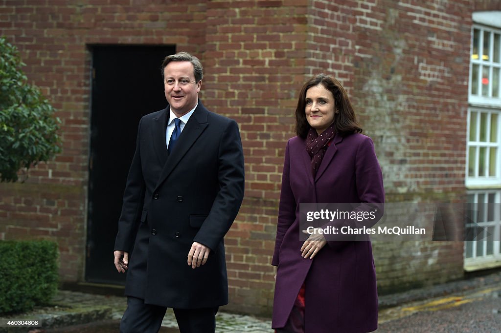 The Prime Minister Joins The Irish Taoiseach At Stormont For Cross Party Talks